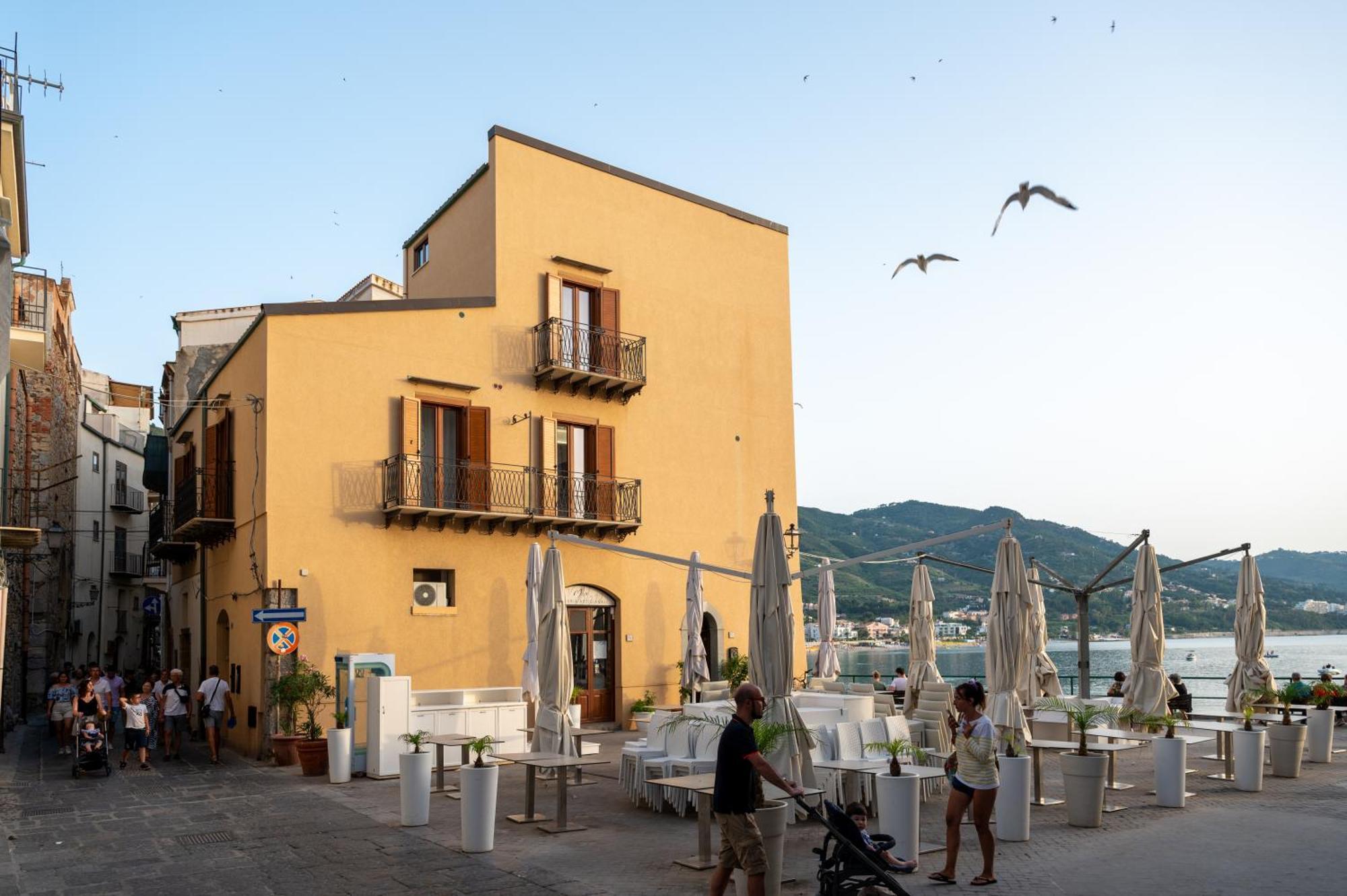 צ'פאלו Casa Vacanze Tramonto Alla Marina מראה חיצוני תמונה
