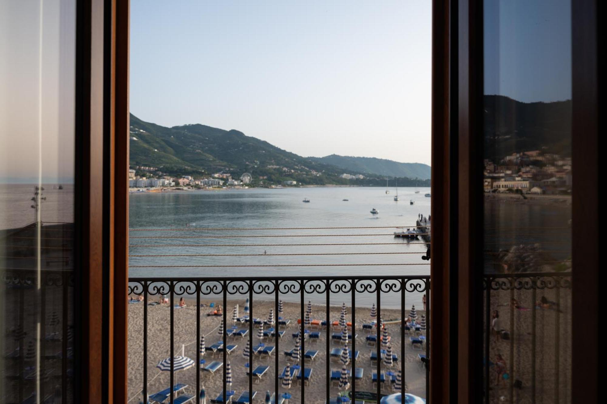 צ'פאלו Casa Vacanze Tramonto Alla Marina מראה חיצוני תמונה